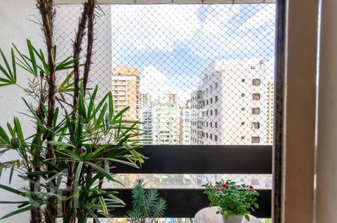Image 3 - 873539