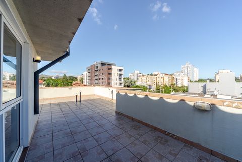 Image 3 - 873541