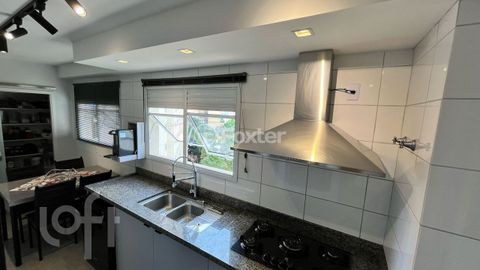 Image 8 - 873542