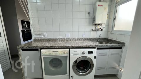 Image 9 - 873542