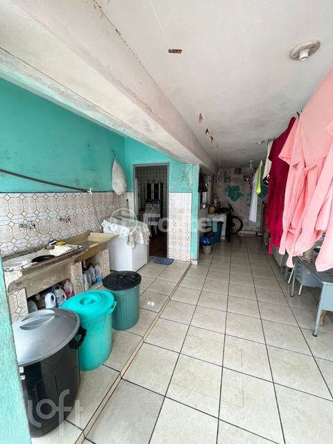 Image 11 - 873544