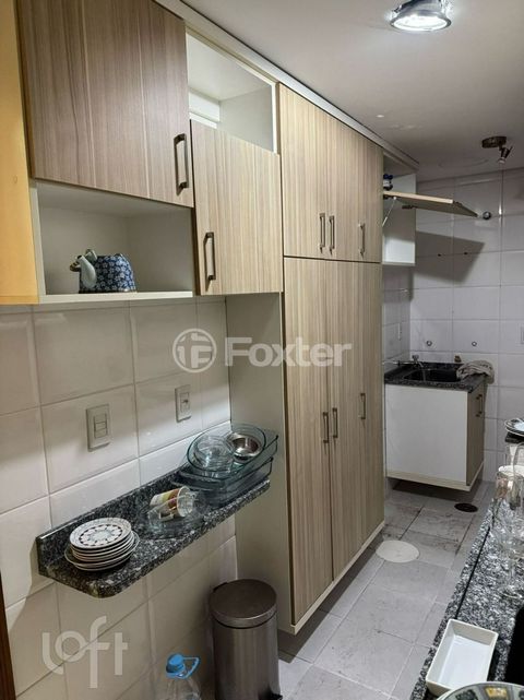 Image 7 - 873572