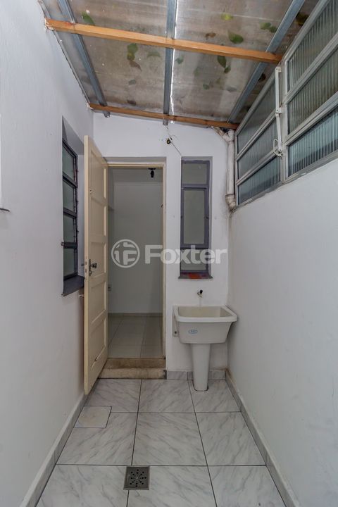 Image 8 - 873573