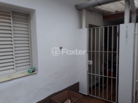 Image 7 - 873585