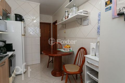 Image 10 - 873650