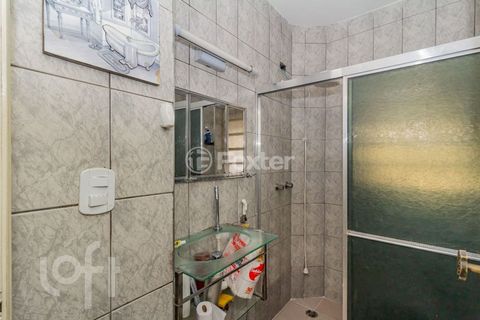 Image 11 - 873651