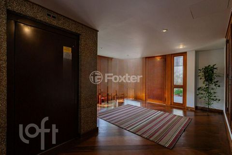 Image 16 - 873667