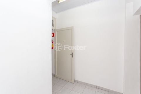 Image 9 - 873671