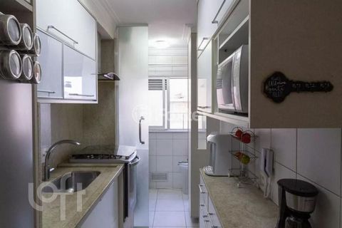 Image 4 - 873685