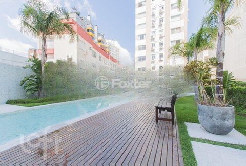 Image 17 - 873694
