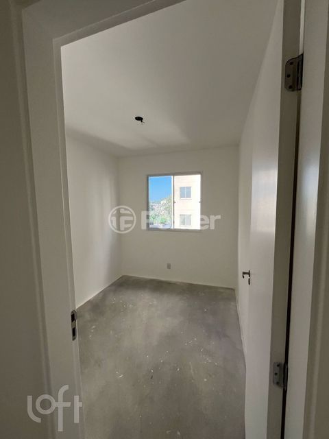 Image 4 - 873713