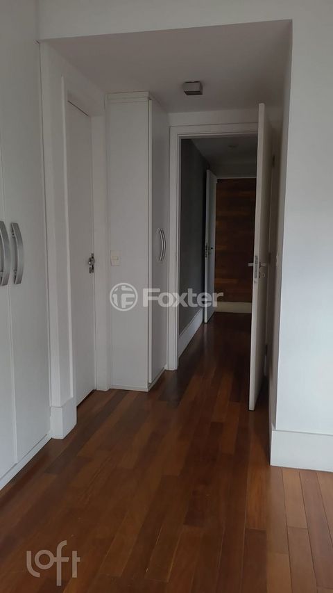 Image 7 - 873724