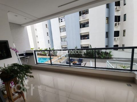 Image 10 - 873729
