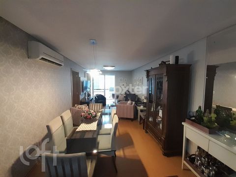Image 4 - 873731