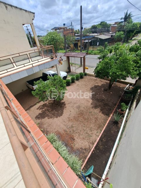 Image 7 - 873744