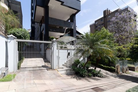 Image 12 - 873747