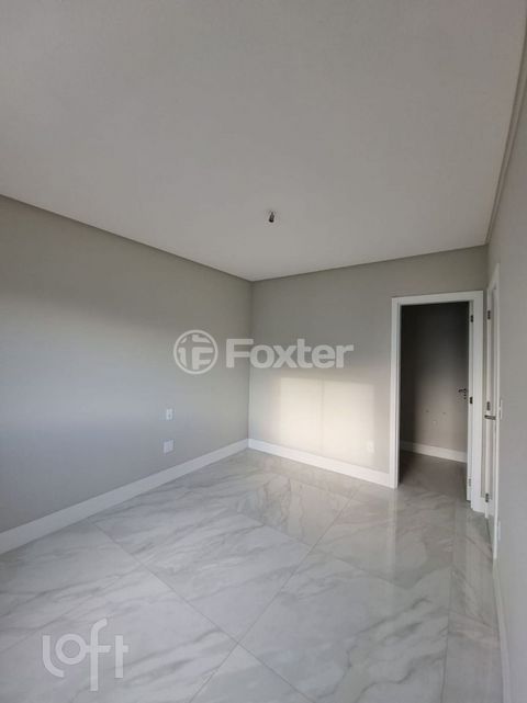 Image 3 - 873777