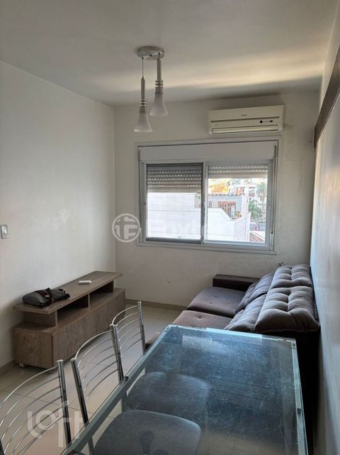 Image 7 - 873786