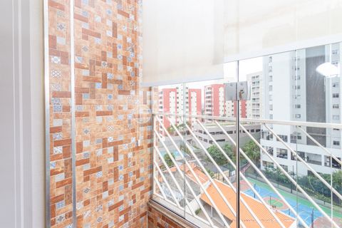 Image 3 - 873793