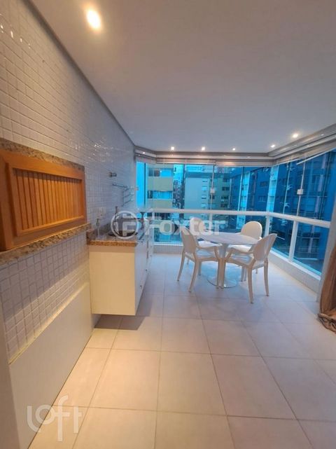 Image 1 - 873802