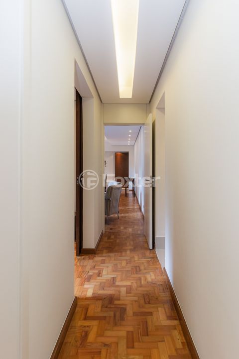 Image 5 - 873803