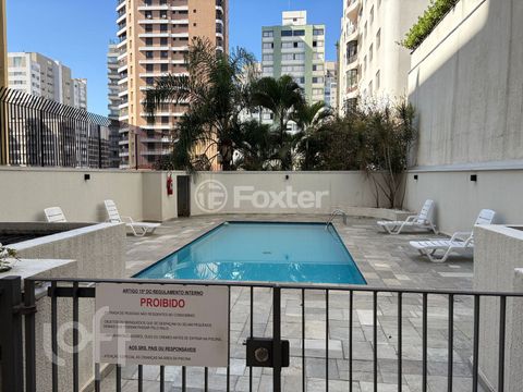 Image 8 - 873805
