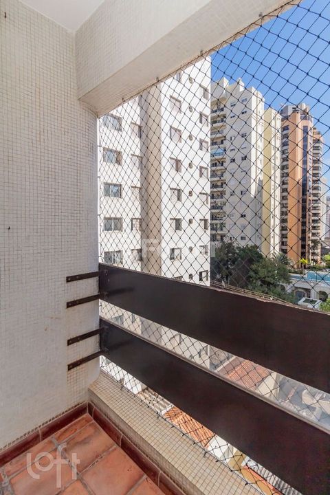 Image 4 - 873805