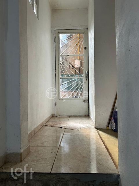 Image 7 - 873806