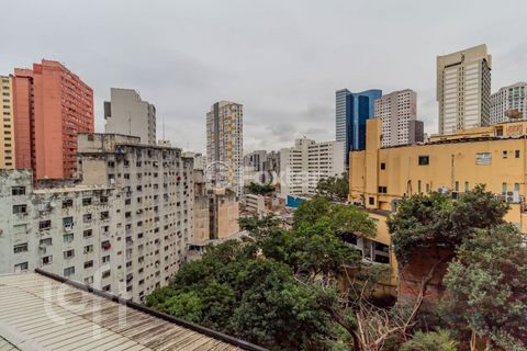 Image 7 - 873810