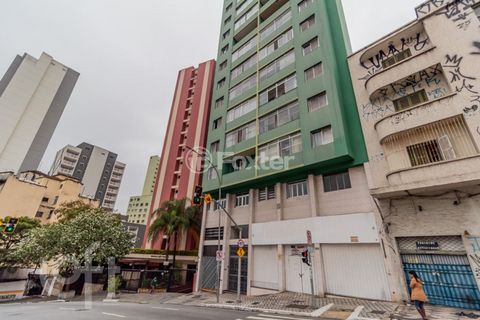 Image 17 - 873810