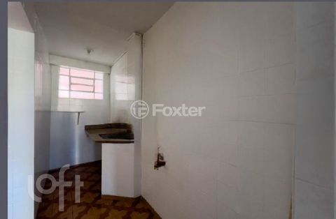 Image 8 - 873810