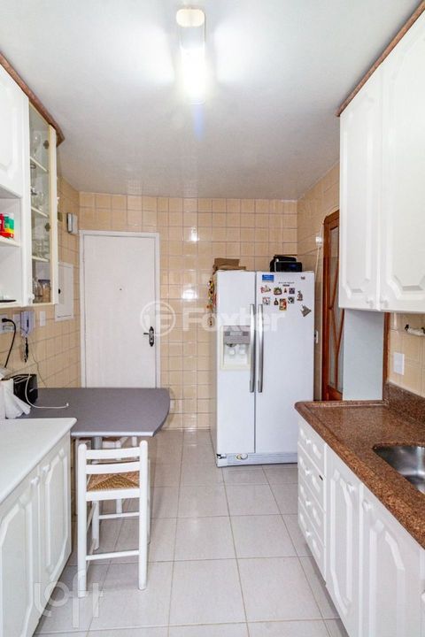 Image 7 - 873816