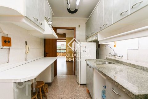 Image 9 - 873817