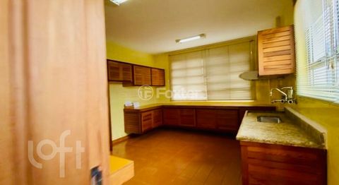 Image 8 - 873818