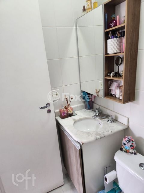 Image 19 - 873840