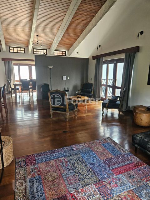 Image 7 - 873854