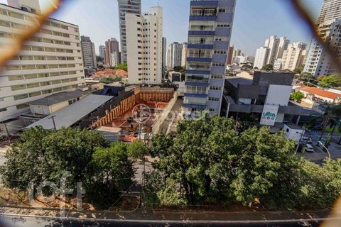 Image 4 - 873856
