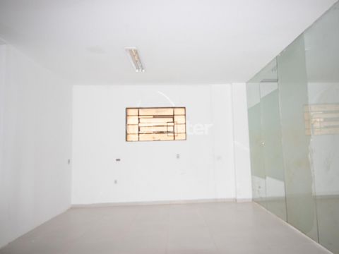 Image 4 - 873863