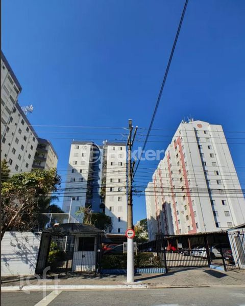 Image 1 - 873880
