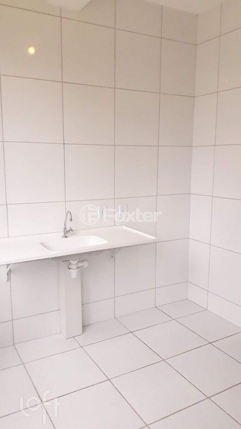 Image 1 - 873899