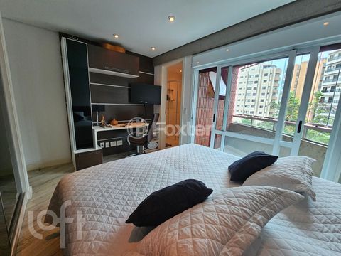 Image 9 - 873908