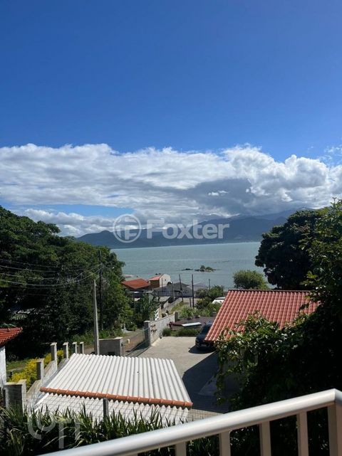 Image 7 - 873940
