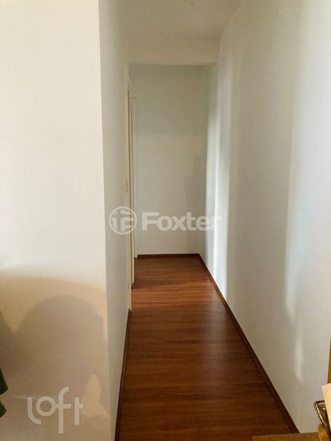 Image 4 - 873943