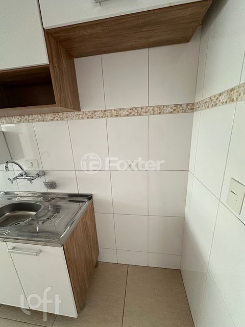 Image 9 - 873946