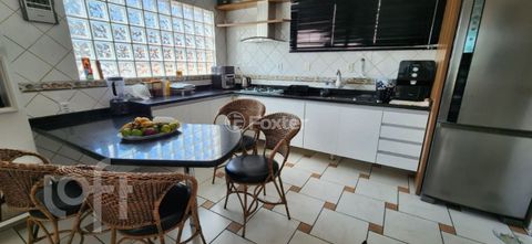 Image 3 - 873959