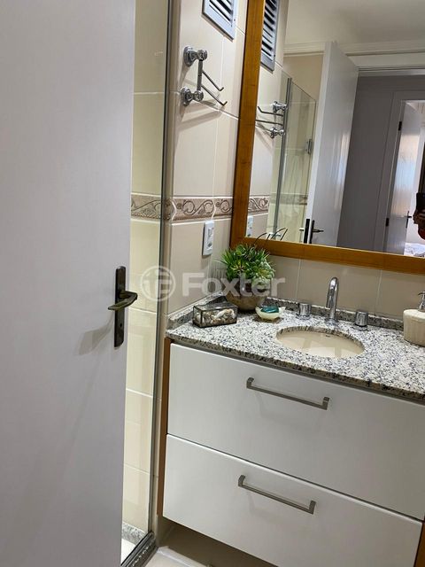Image 8 - 873968