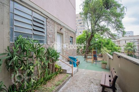 Image 17 - 874034