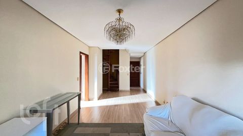 Image 7 - 874055