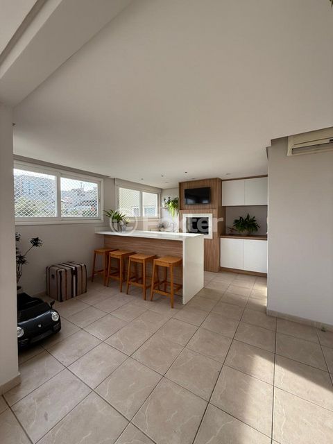 Image 4 - 874081