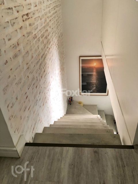 Image 3 - 874095